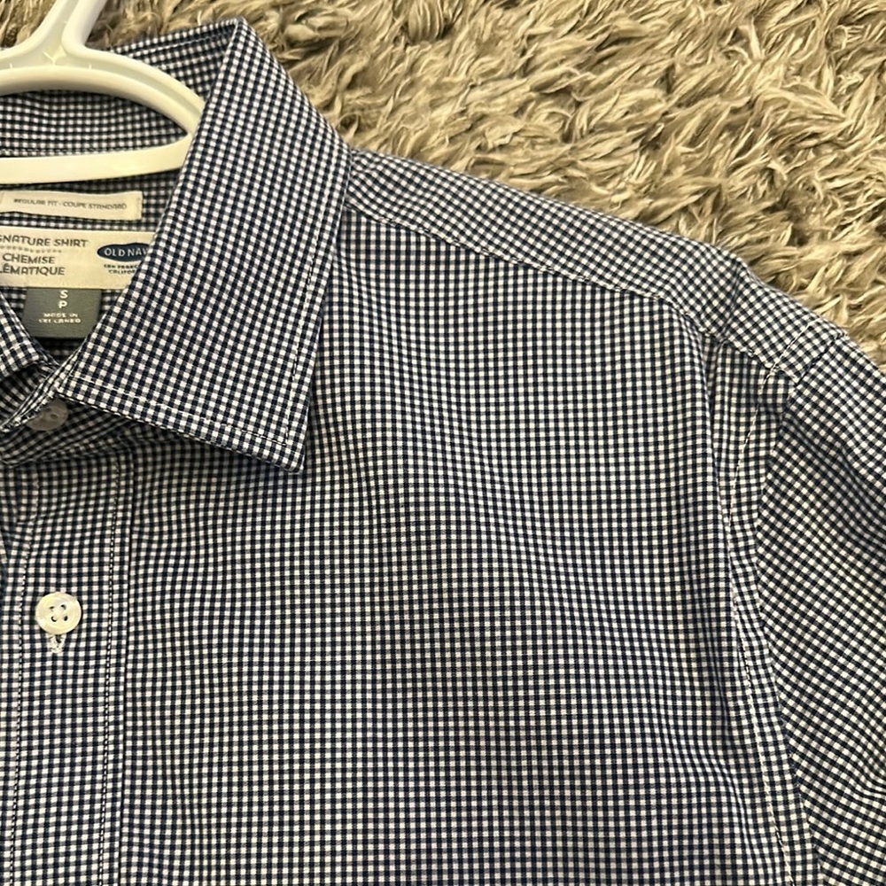 Old Navy Blue Casual Button Down Shirt - Picture 4 of 4